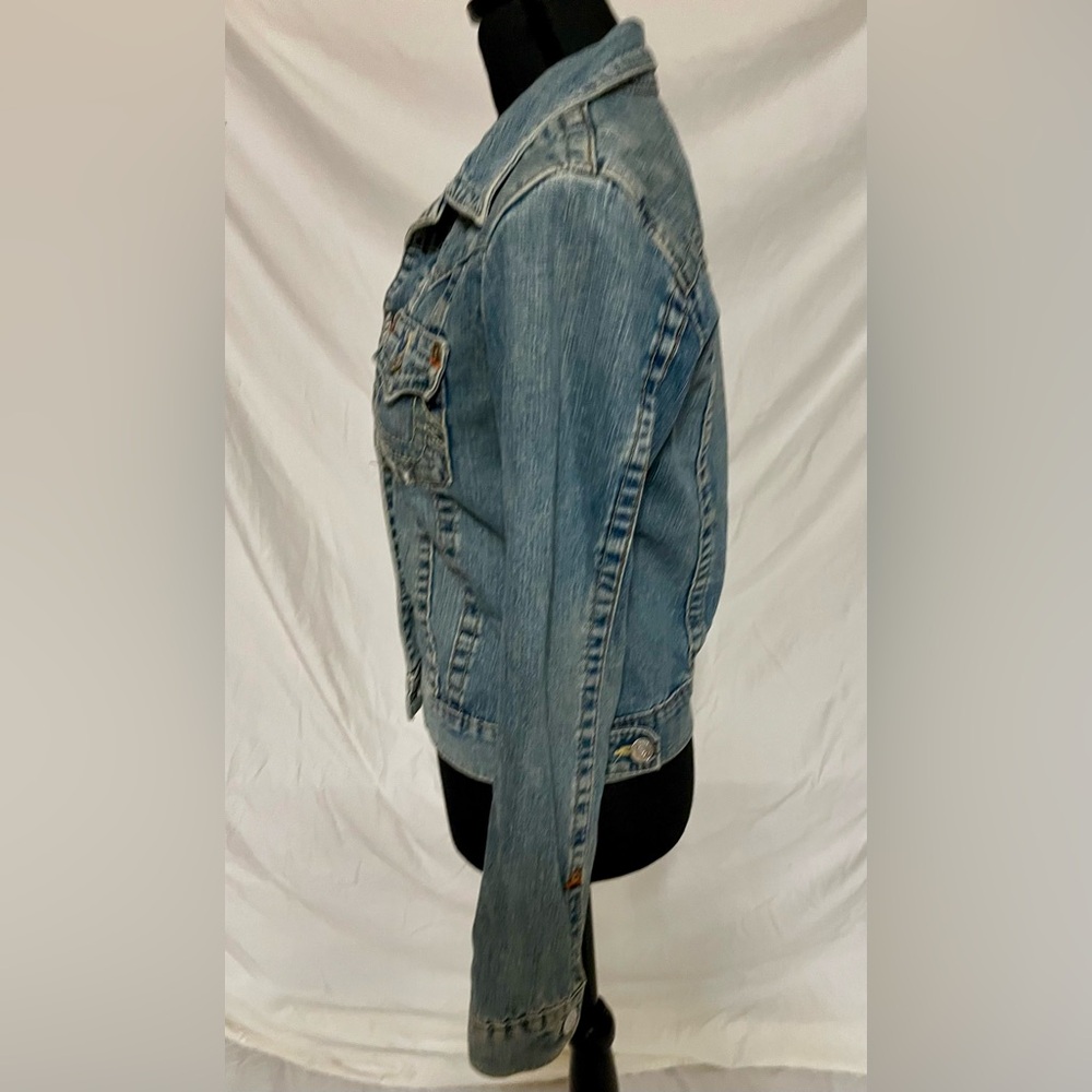 True Religion Vintage M denim jacket. 🔥‼️ - Picture 4 of 6